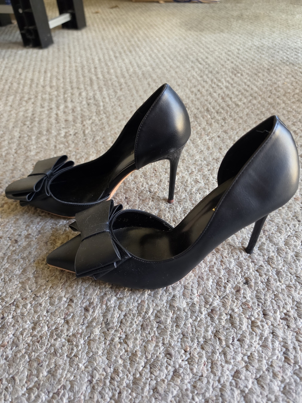 Black Pointed-Toe Bow Stiletto Heels - Women's Pumps